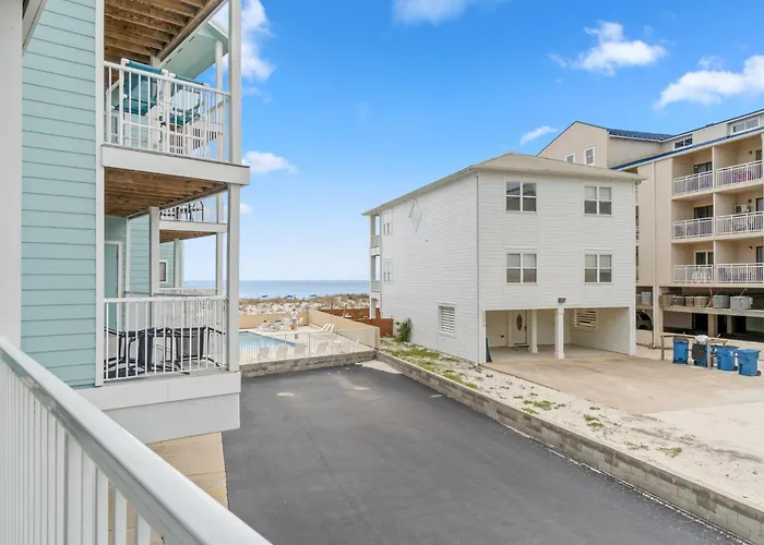 Romar Beach-105 By Collection Apartment